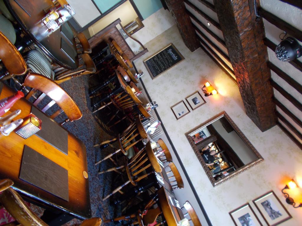 The White Lion Hotel Machynlleth Exterior foto
